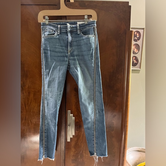 Faded jean with zipper full length in the leg - Picture 2 of 2
